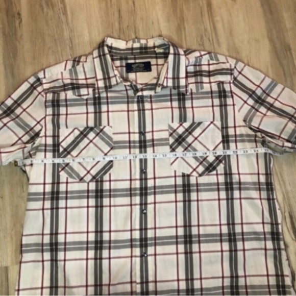 Signature by Levi Strauss White and Red Plaid Polo - Picture 3 of 6